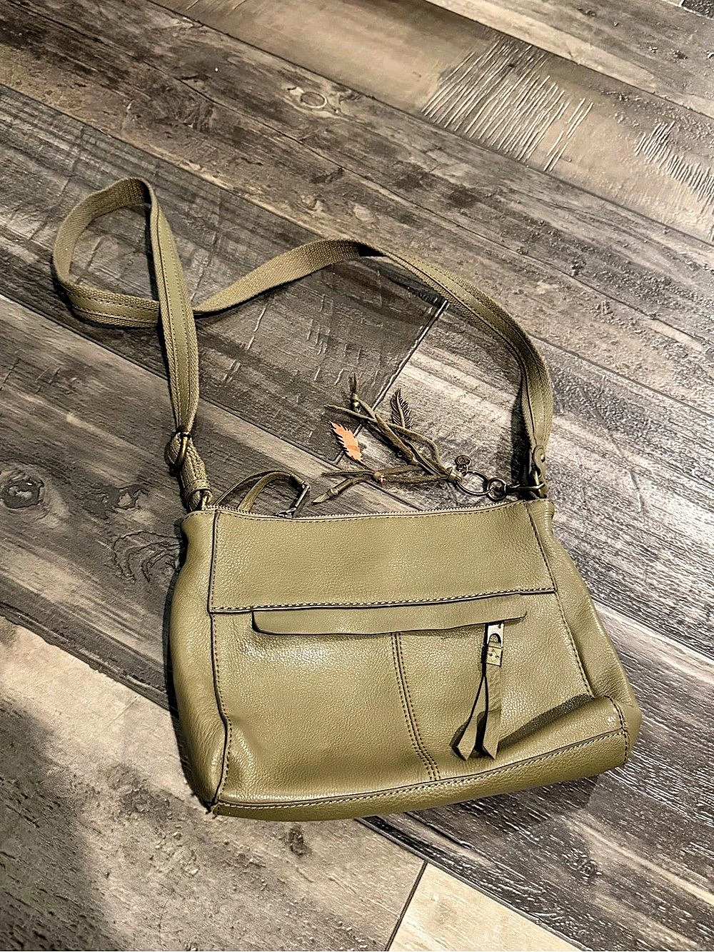 The Sak Alameda Crossbody Shoulder Bag in Green